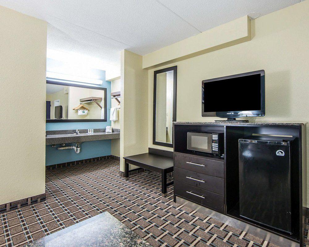 Oyo Hotel Knoxville Tn Cedar Bluff I-40 Eksteriør bilde