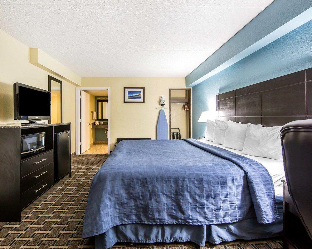 Oyo Hotel Knoxville Tn Cedar Bluff I-40 Eksteriør bilde