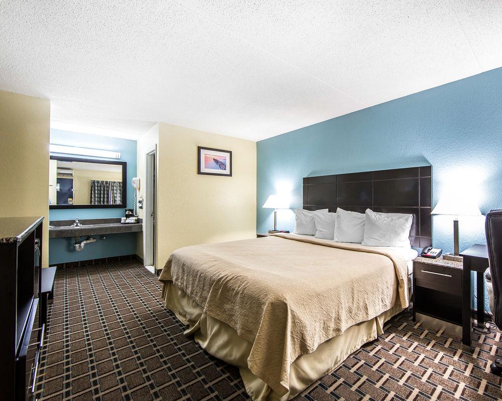 Oyo Hotel Knoxville Tn Cedar Bluff I-40 Eksteriør bilde