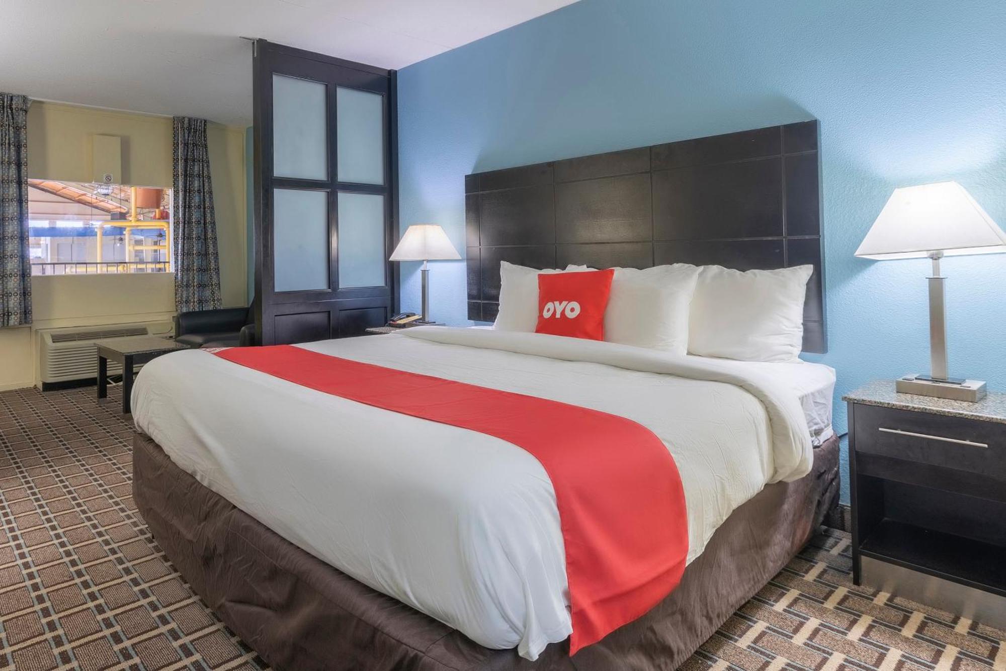 Oyo Hotel Knoxville Tn Cedar Bluff I-40 Eksteriør bilde