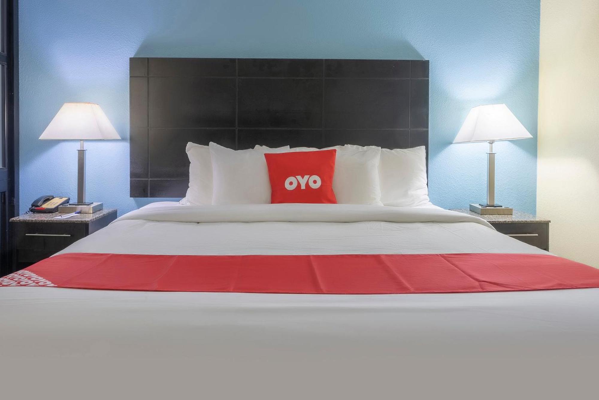 Oyo Hotel Knoxville Tn Cedar Bluff I-40 Eksteriør bilde