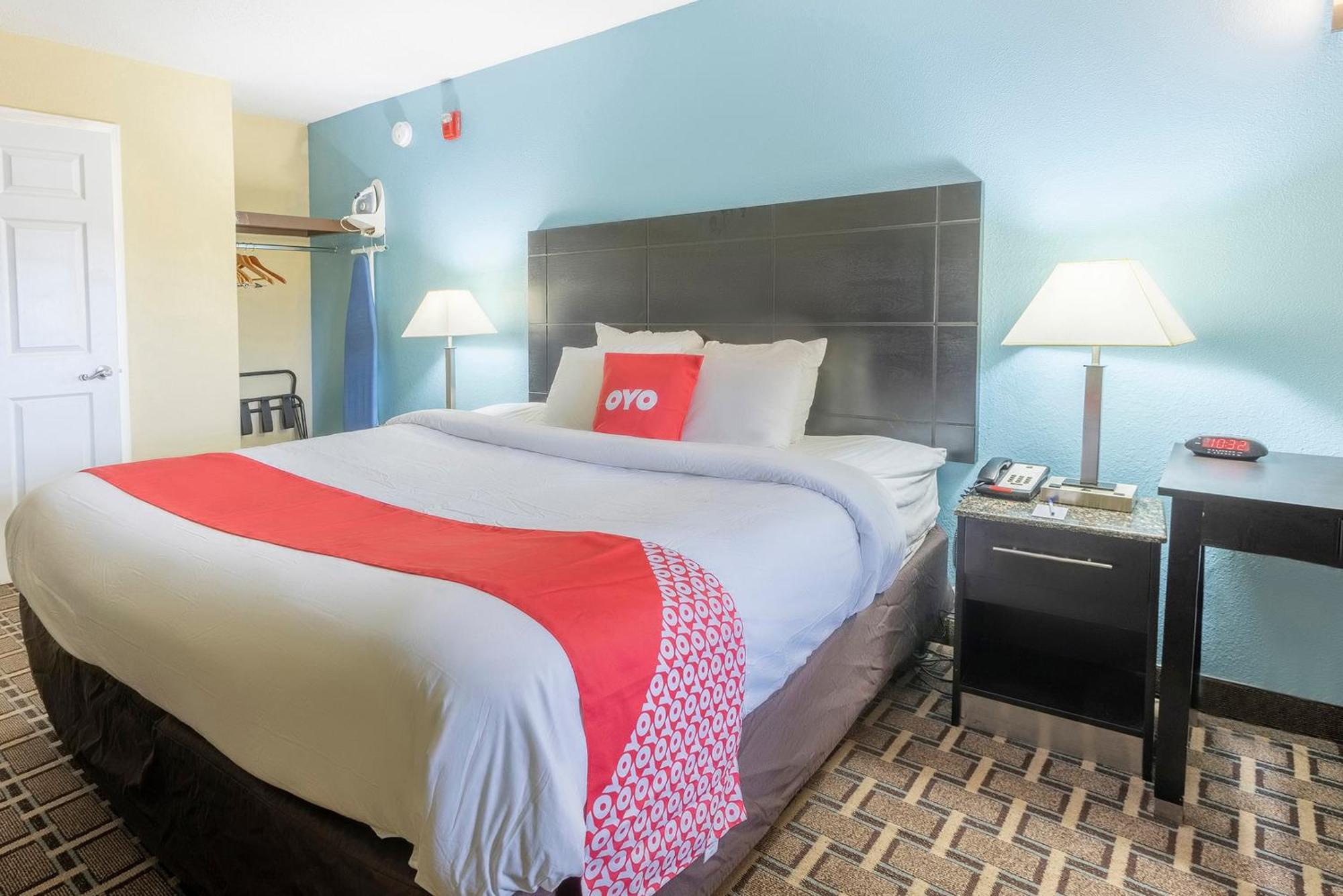Oyo Hotel Knoxville Tn Cedar Bluff I-40 Eksteriør bilde