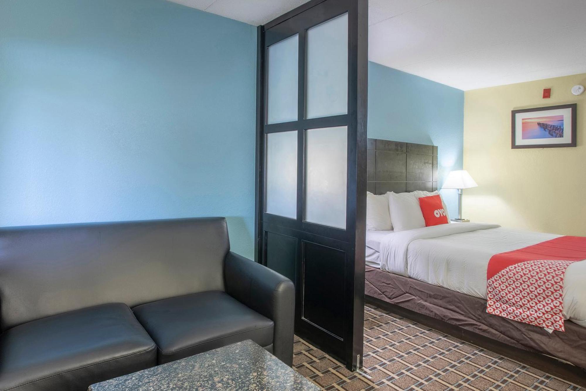 Oyo Hotel Knoxville Tn Cedar Bluff I-40 Eksteriør bilde