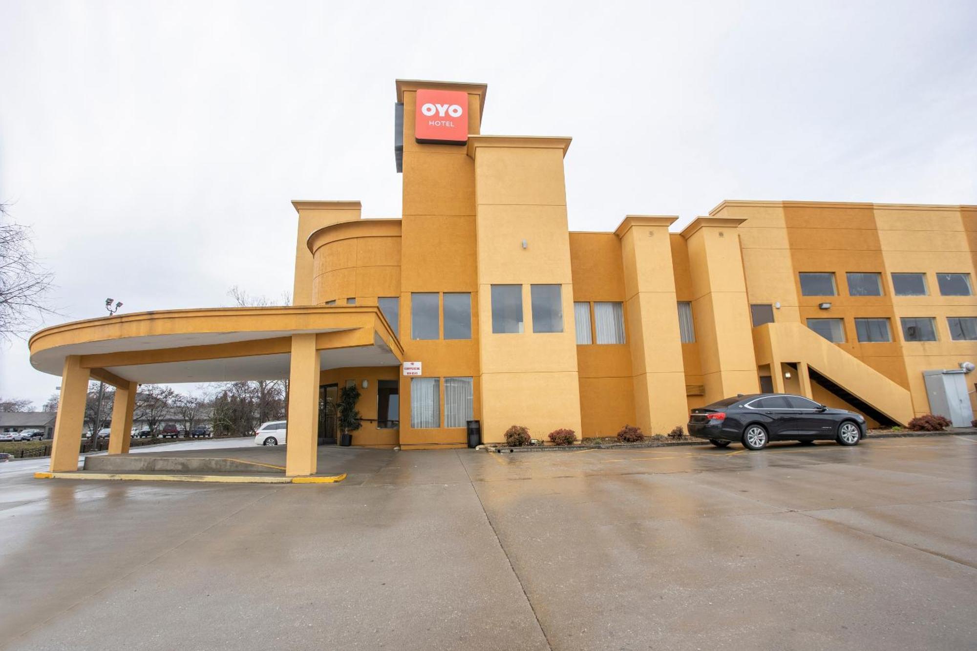 Oyo Hotel Knoxville Tn Cedar Bluff I-40 Eksteriør bilde
