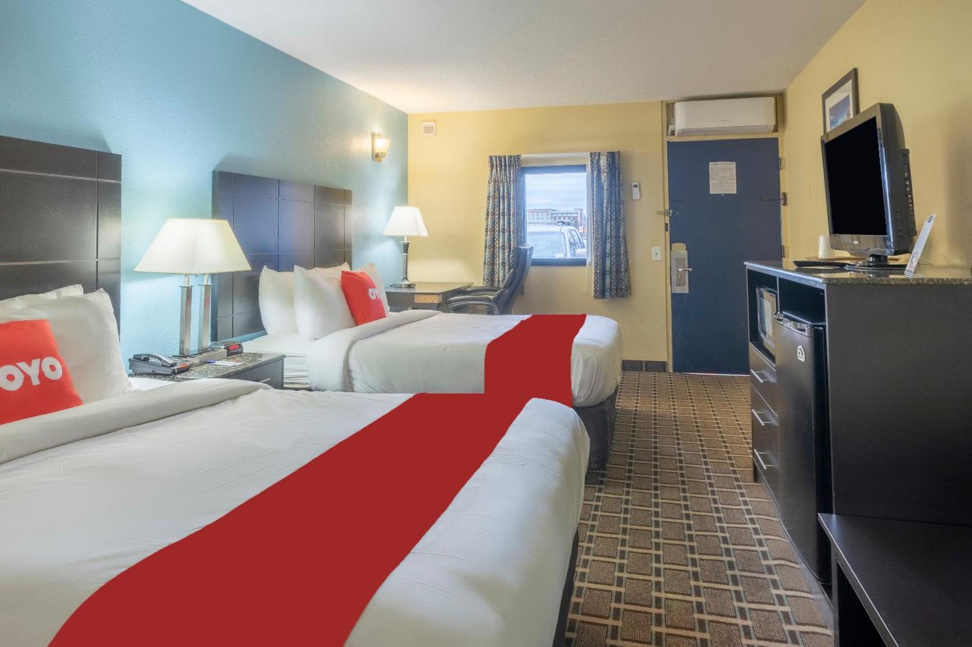 Oyo Hotel Knoxville Tn Cedar Bluff I-40 Eksteriør bilde